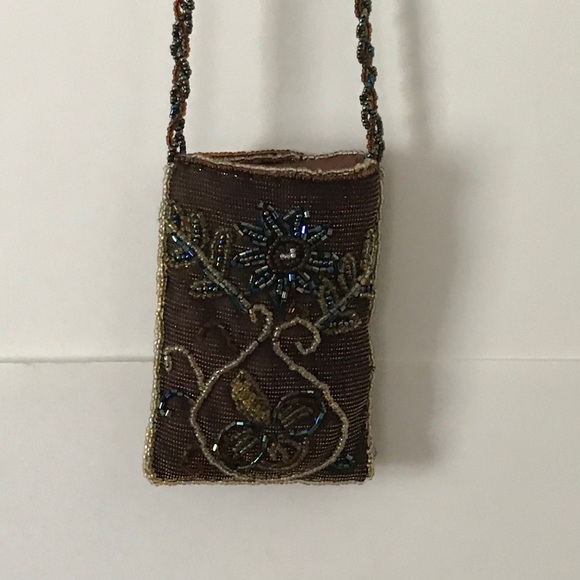 Beaded Crossbody Bag - Picture 5 of 6